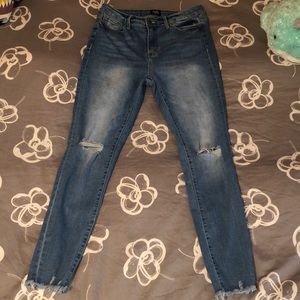 Blue ripped skinny jeans